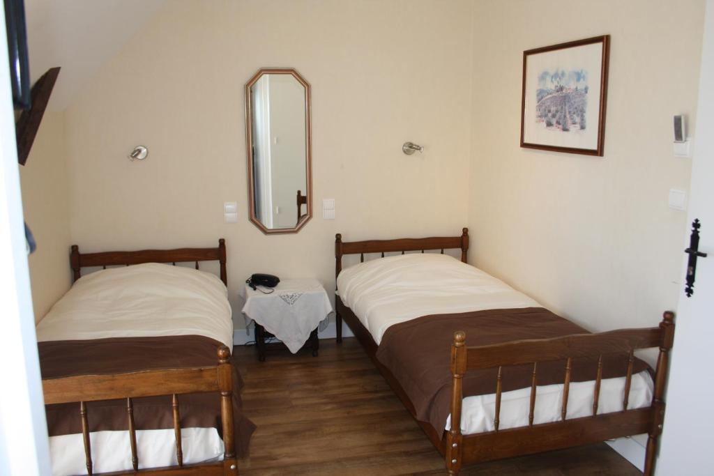 Auberge De Saint Julien Aux Bois 部屋 写真